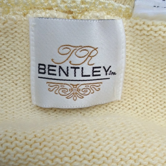 Sweater - Picture 7 of 8